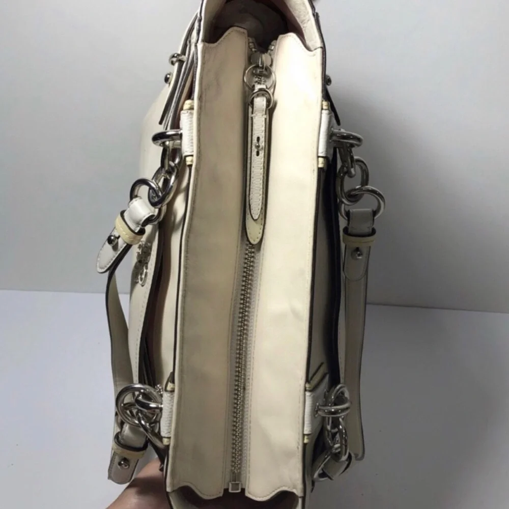 Coach Colette Cream Leather Shoulder Bag.